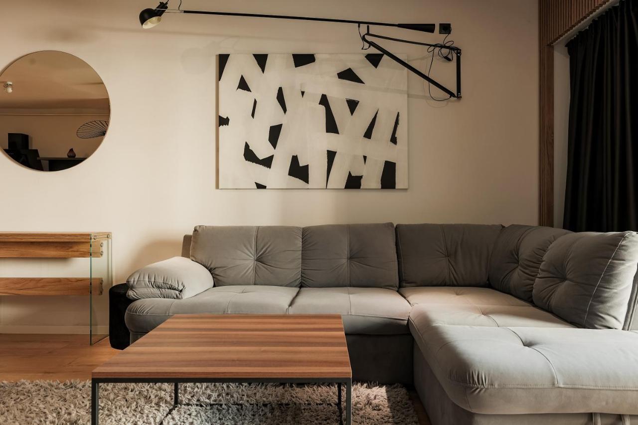 Nest Inn Stiletto Apartment Cluj-Napoca Exterior photo